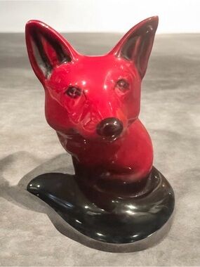 Vintage MCM Royal Doulton Flambe glazed ceramic fox figurine.